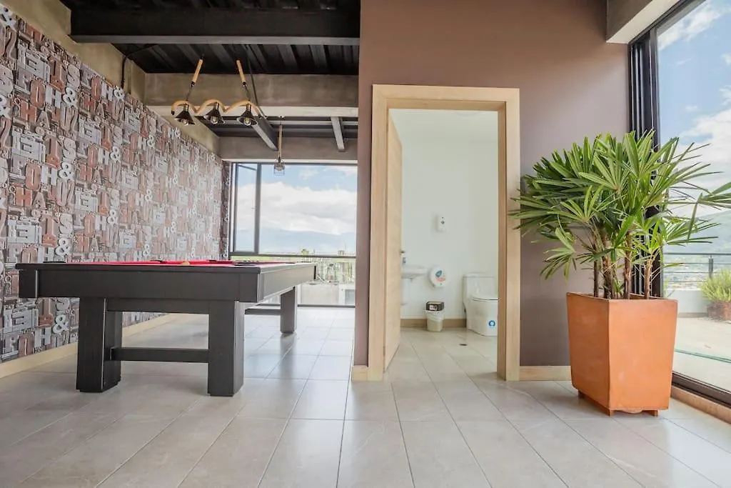Alba Garden Suite كويتو شقة
