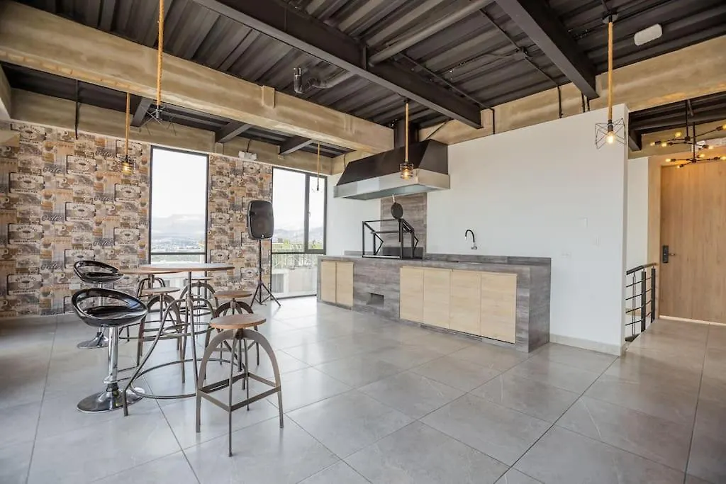 Alba Garden Suite كويتو شقة